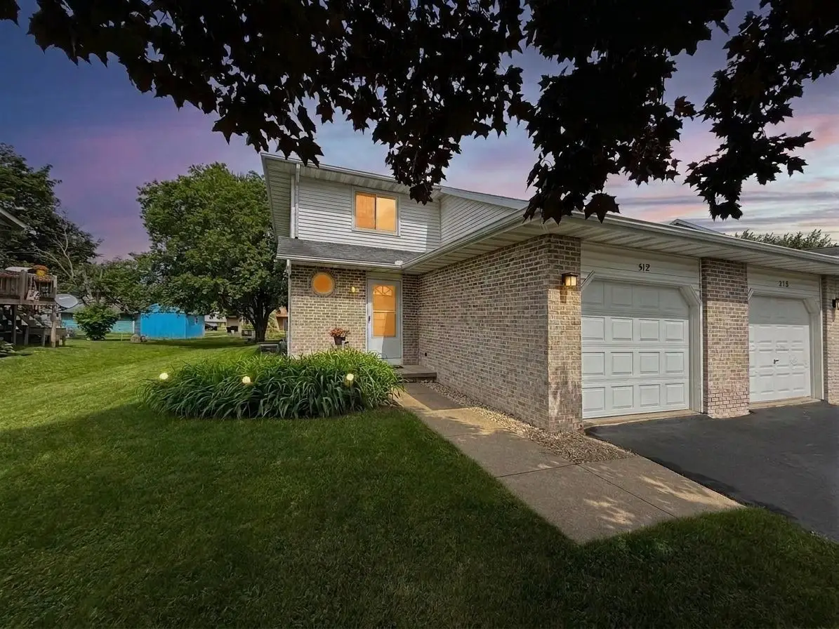 512 Old Indian Trail, Deforest, WI 53532 - #1