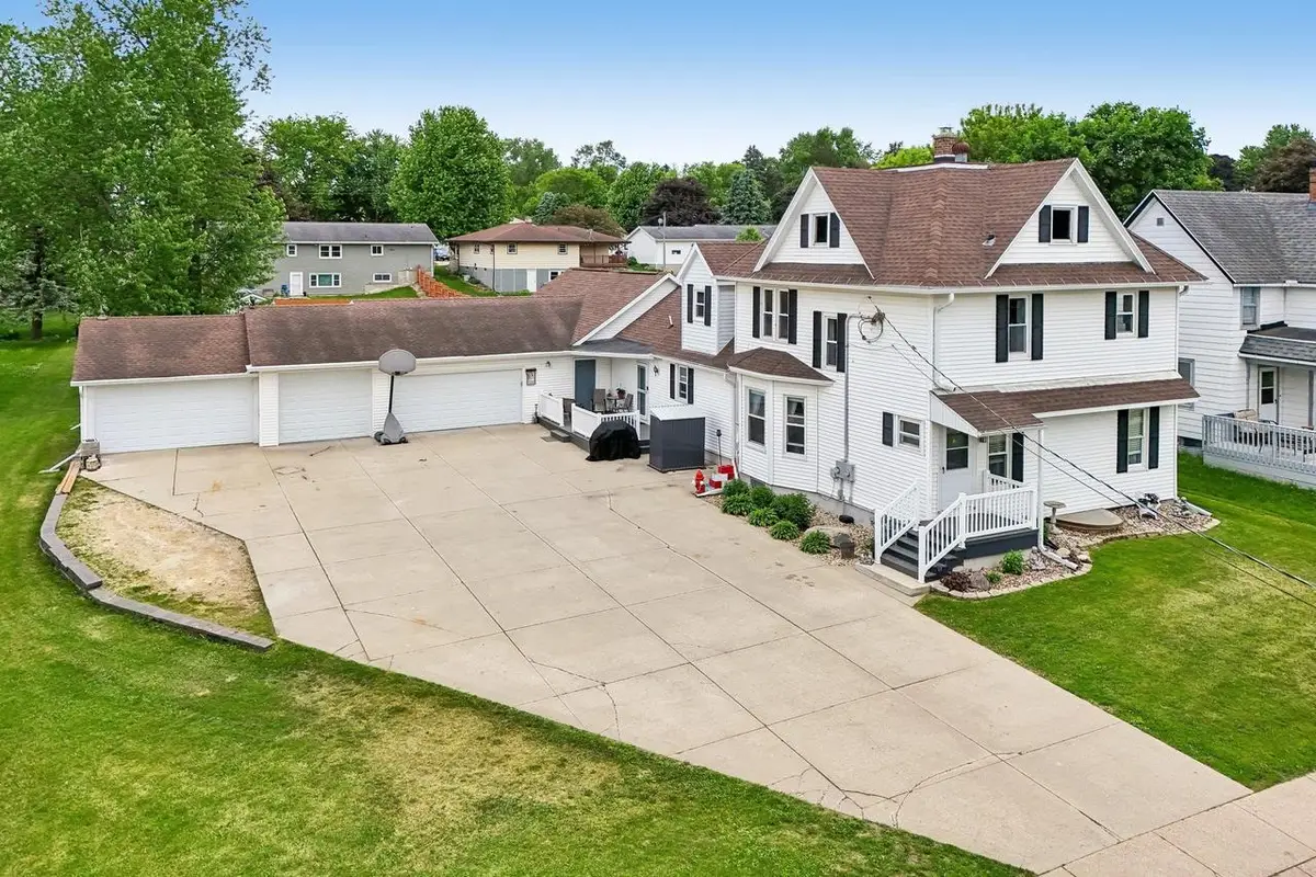 129 W Main Street, Dane, WI 53529 - #1