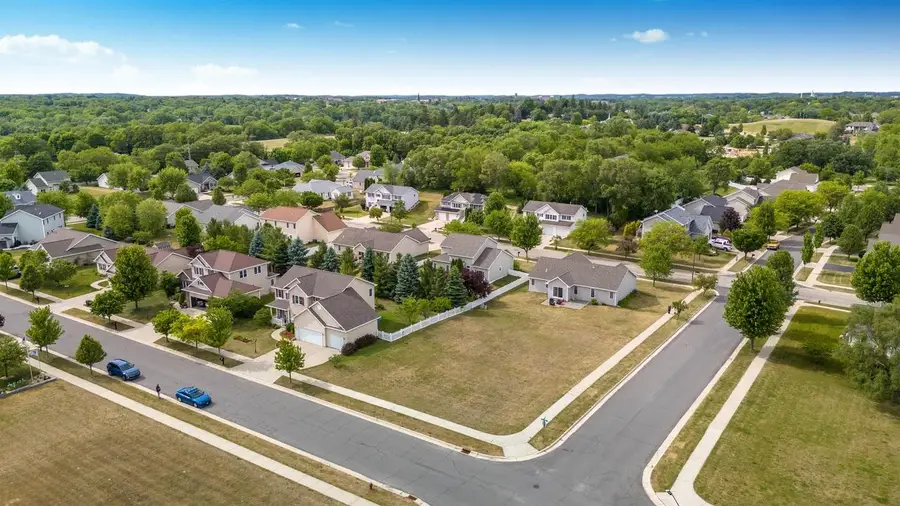 282 Lakeview Drive, Whitewater, WI 53190 - #2