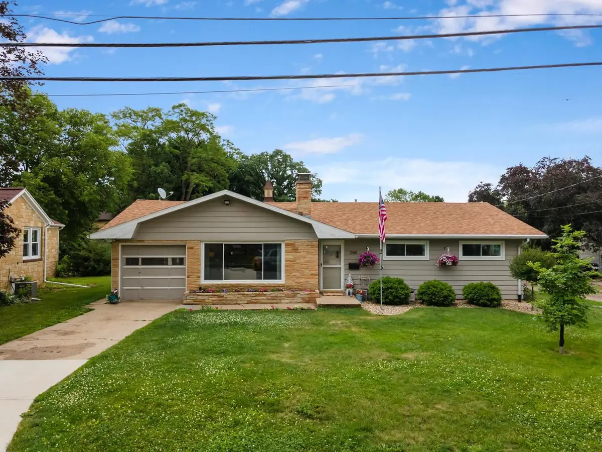 260 Holly Court, Prairie Du Sac, WI 53578 - #1
