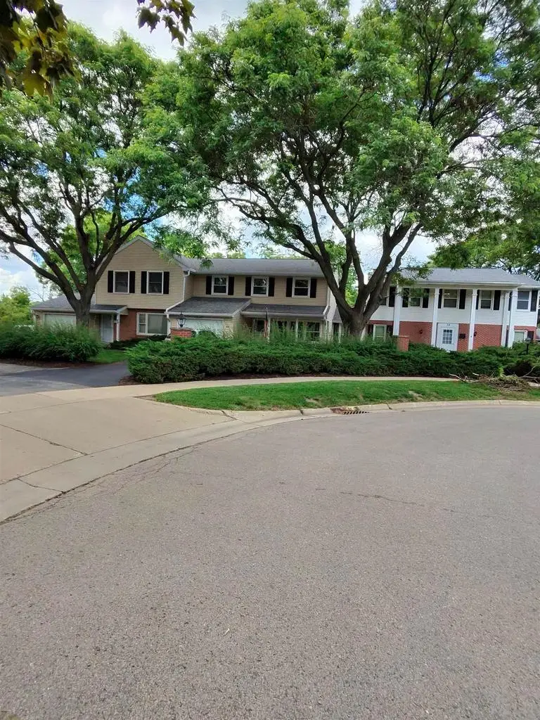40 Whitcomb Circle #15-D, Madison, WI 53711 - #2