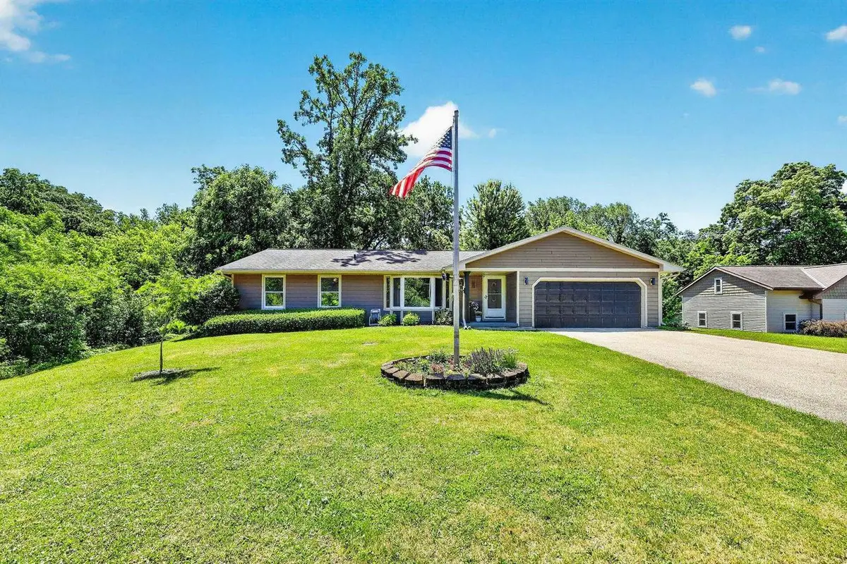 7223 Cross Country Road, Verona, WI 53593 - #1