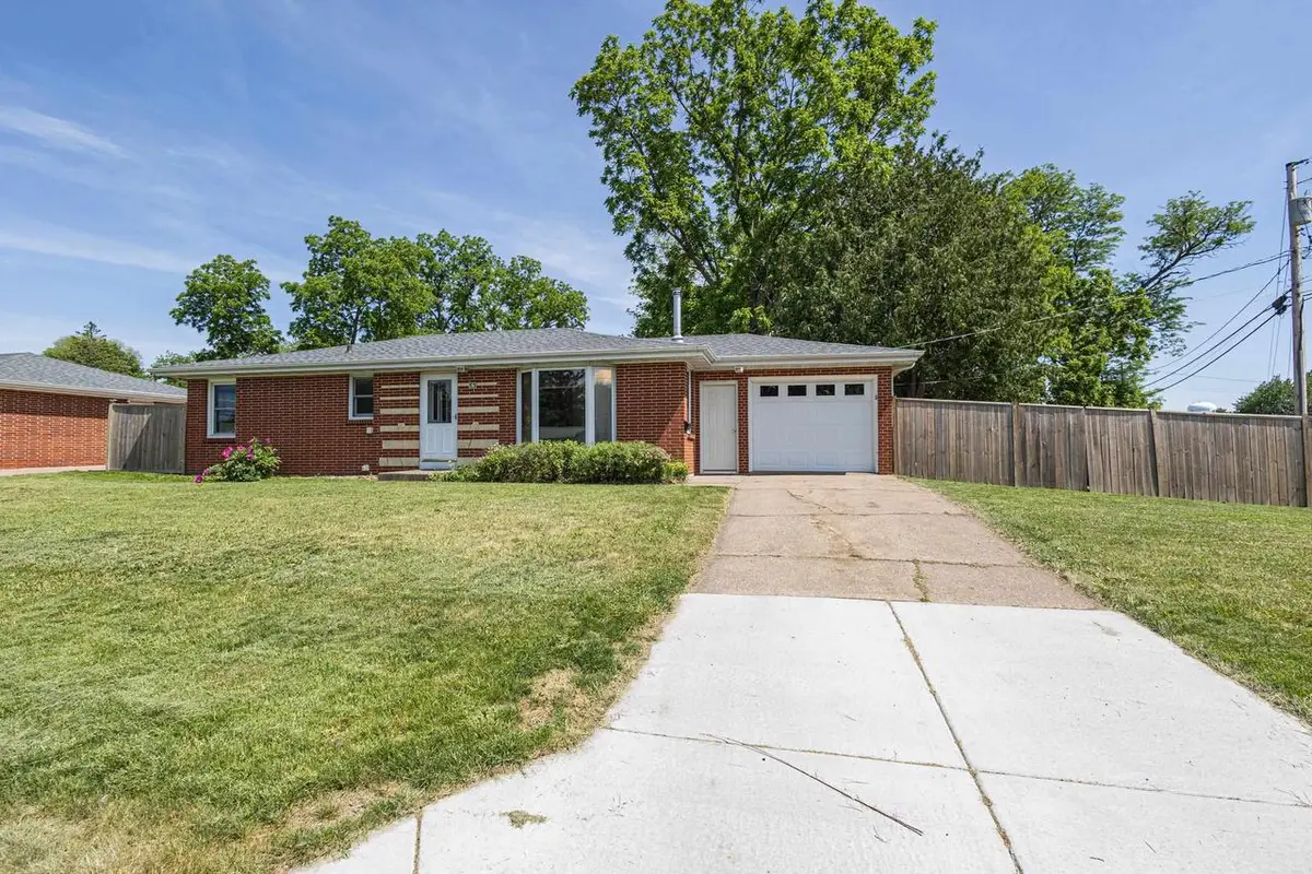 575 Camp Street, Platteville, WI 53818 - #1