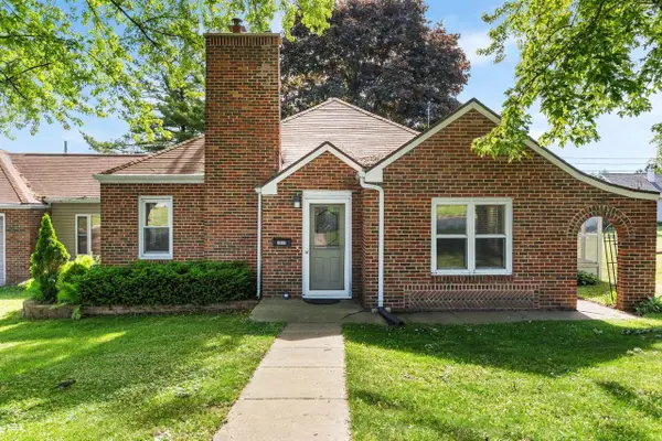 1029 N Bequette Street, Dodgeville, WI 53533