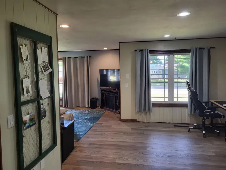 223 E Wisconsin Avenue, Monticello, WI 53570 - #3