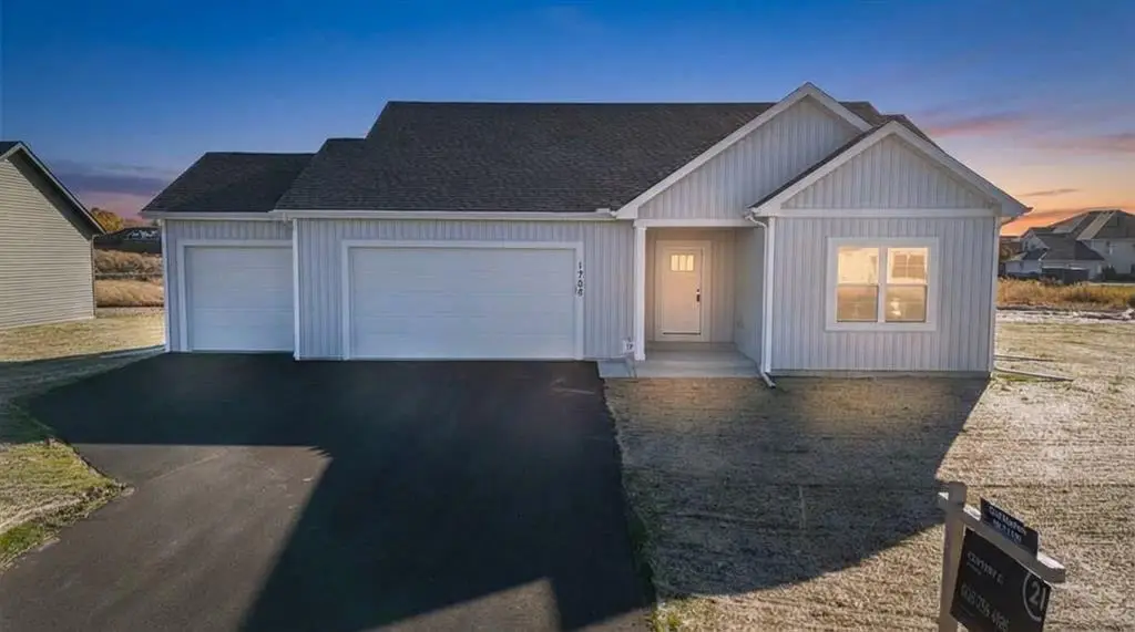 375 Drumlin Loop, Ripon, WI 54971 - #1