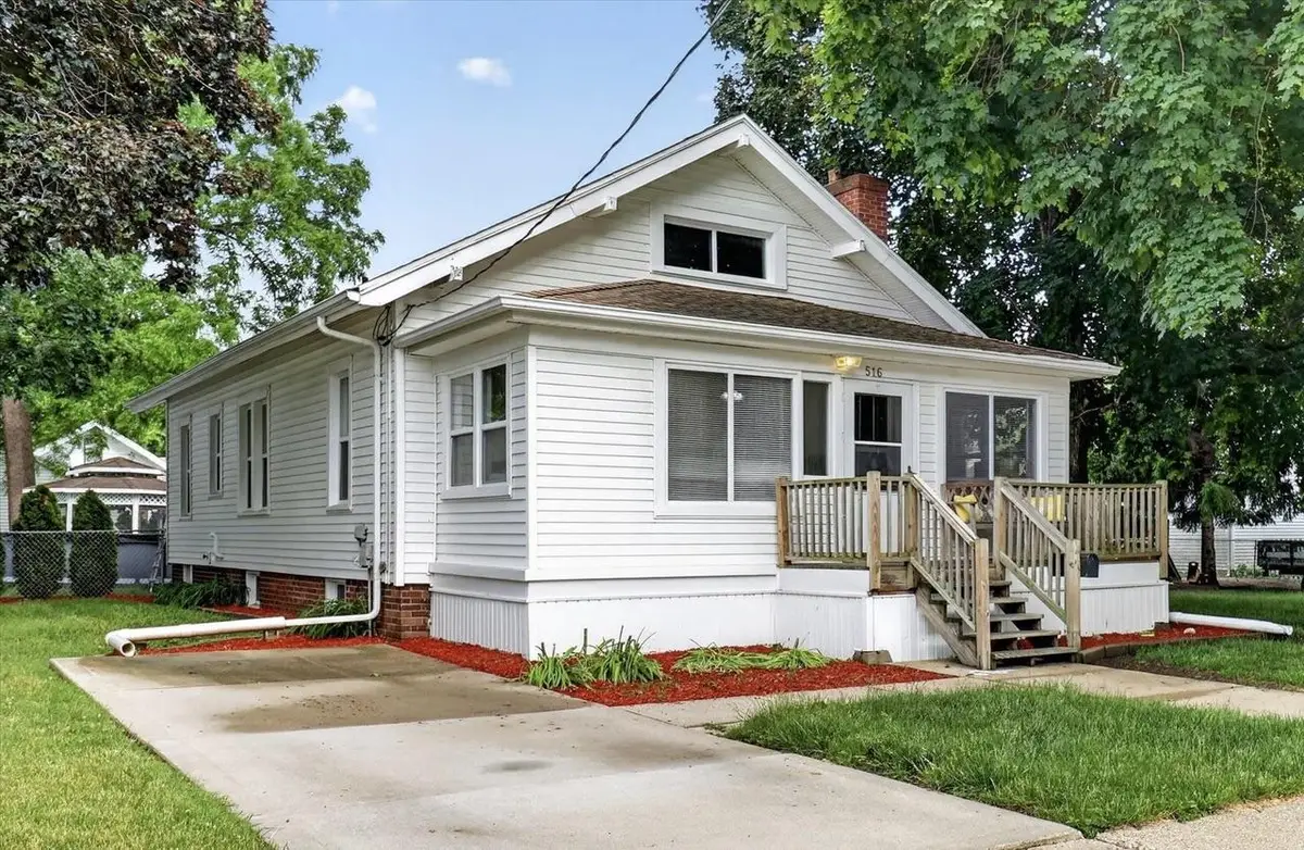 516 N Walnut Street, Janesville, WI 53548 - #1