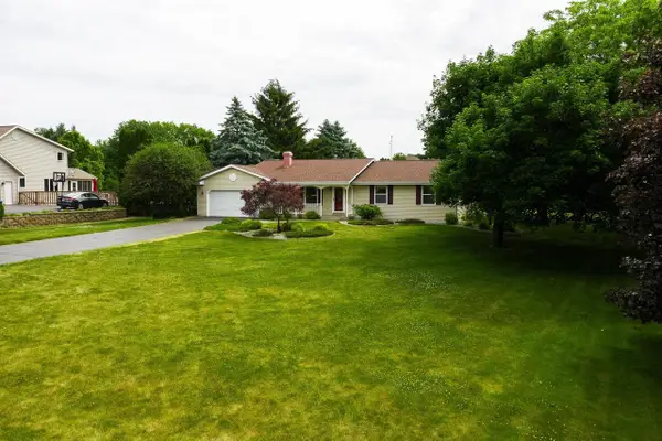 W6070 Thornapple Lane, Fort Atkinson, WI 53538