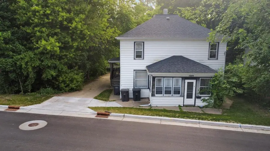 1009 S 4th Street, Stoughton, WI 53589 - #2