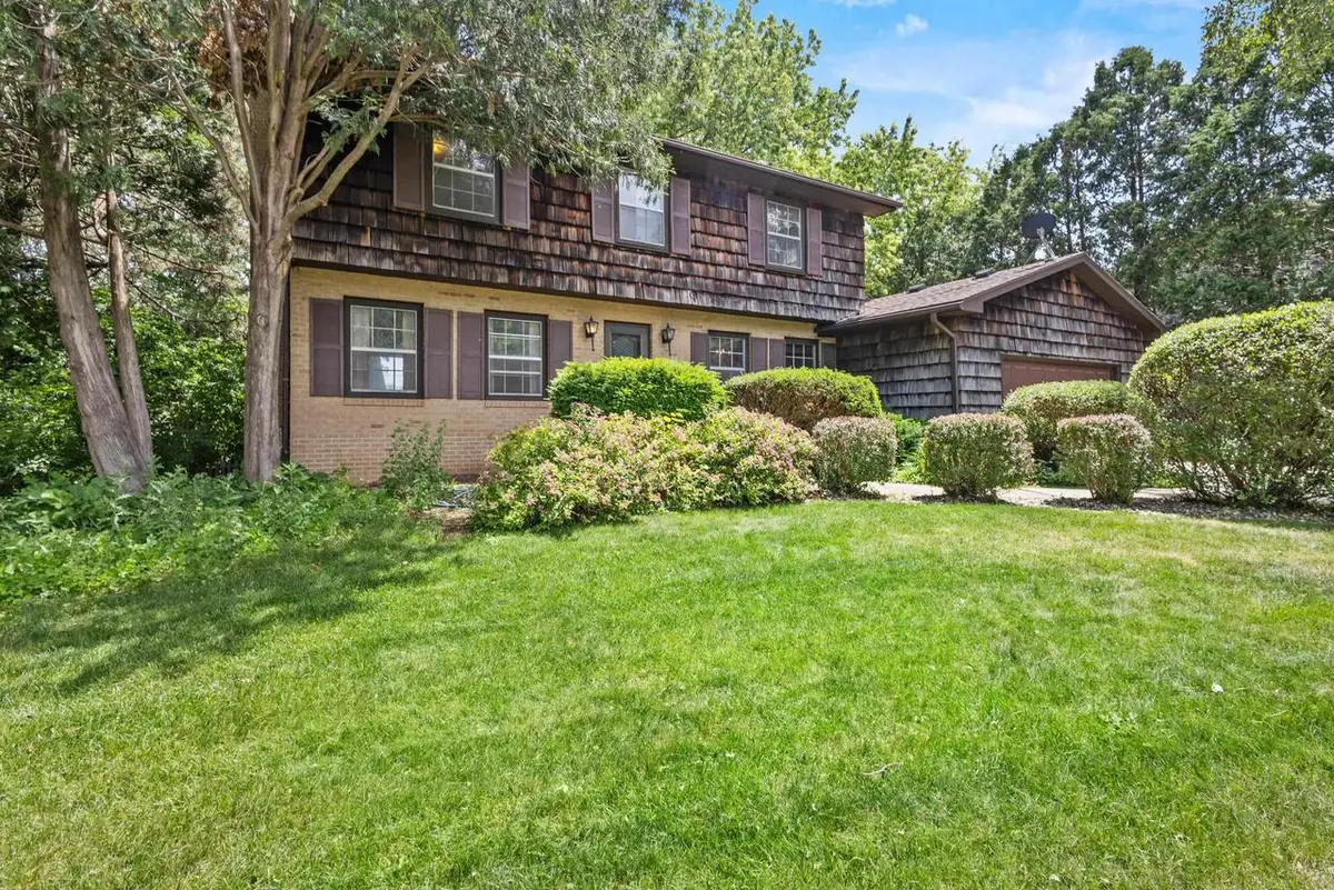 2403 Maywood Circle, Middleton, WI 53562 - #1