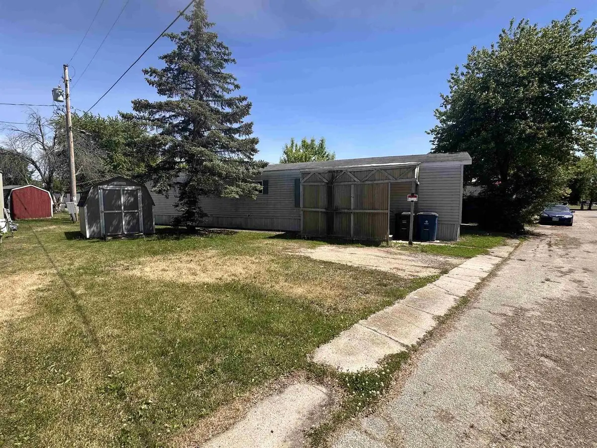 14 Mulberry Lane, Omro, WI 54963 - #1