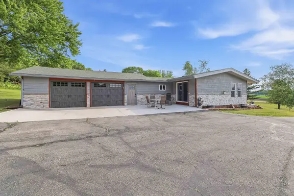 N1531 County B Road, Coloma, WI 54930