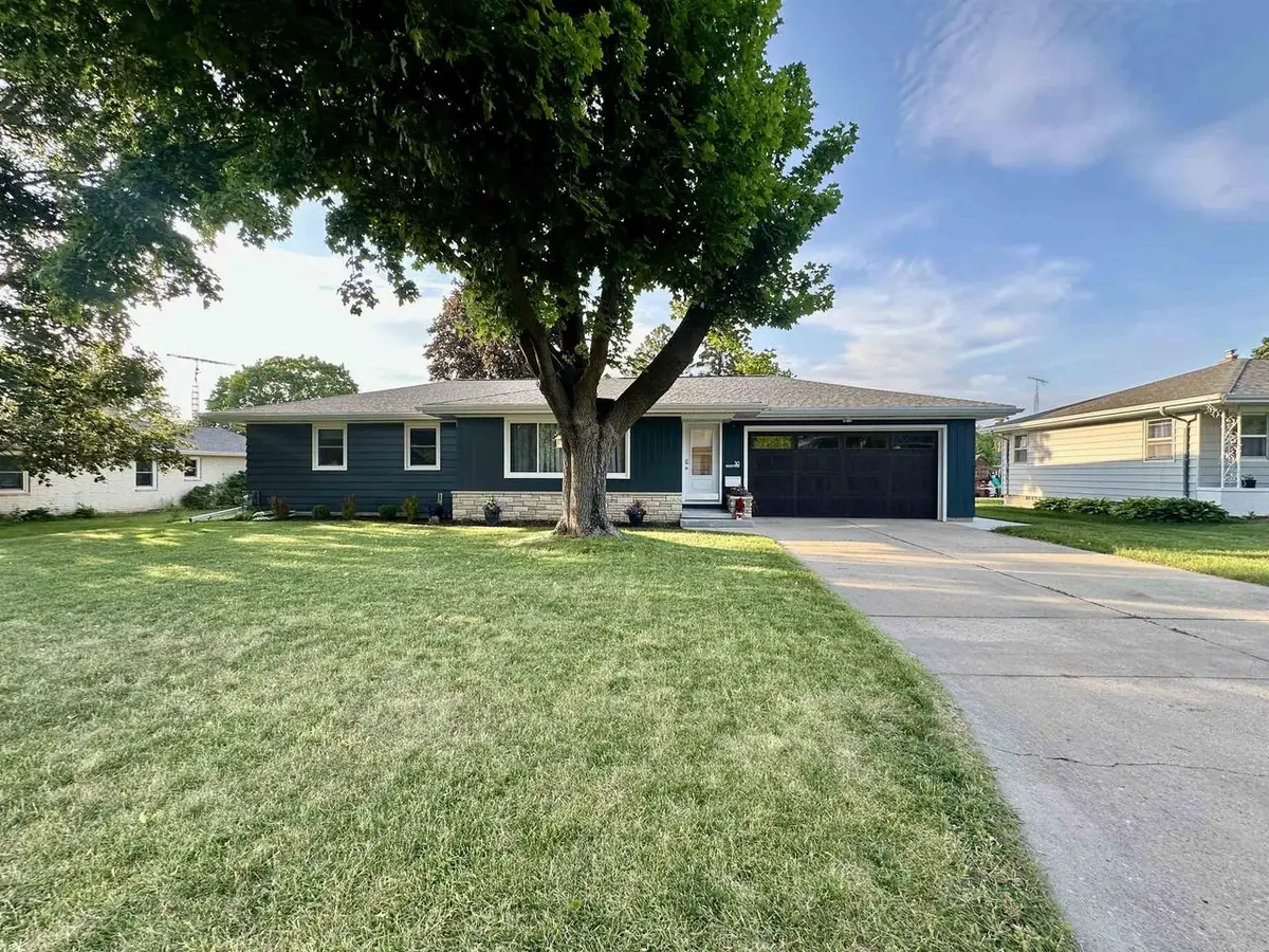 30 Highland Avenue, Ripon, WI 54971 - #1