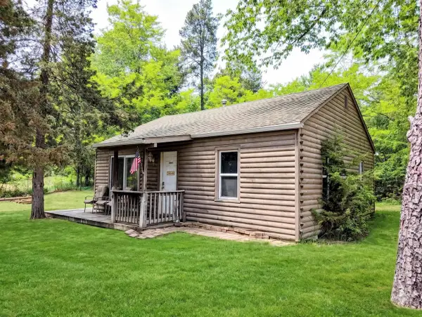 1087 E Hiawatha Drive, Wisconsin Dells, WI 53965