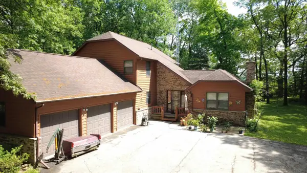 311 Maple Heights Road, Marshall, WI 53559