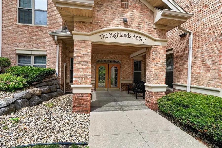 5418 Old Middleton Road #301, Madison, WI 53705 - #3