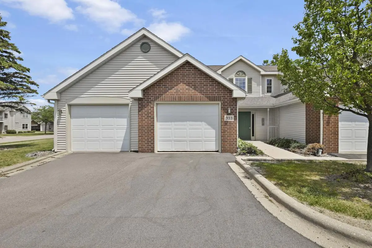 933 Park Street #101, Oregon, WI 53575 - #1