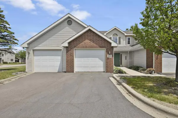 933 Park Street #101, Oregon, WI 53575