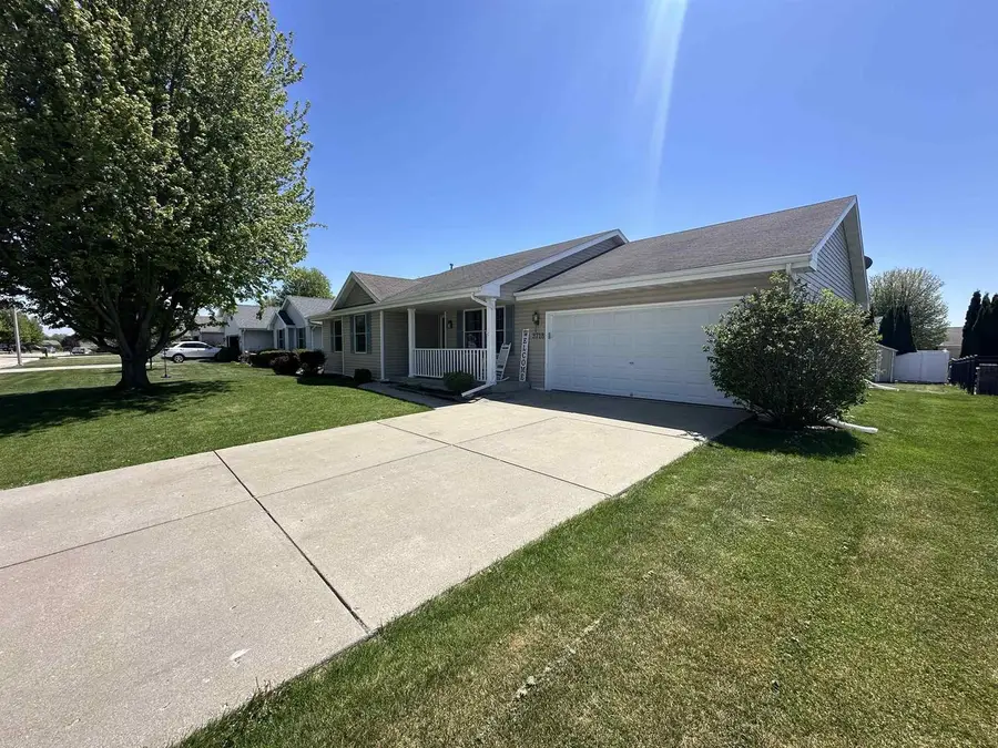 3718 Labrador Drive, Janesville, WI 53546 - #2