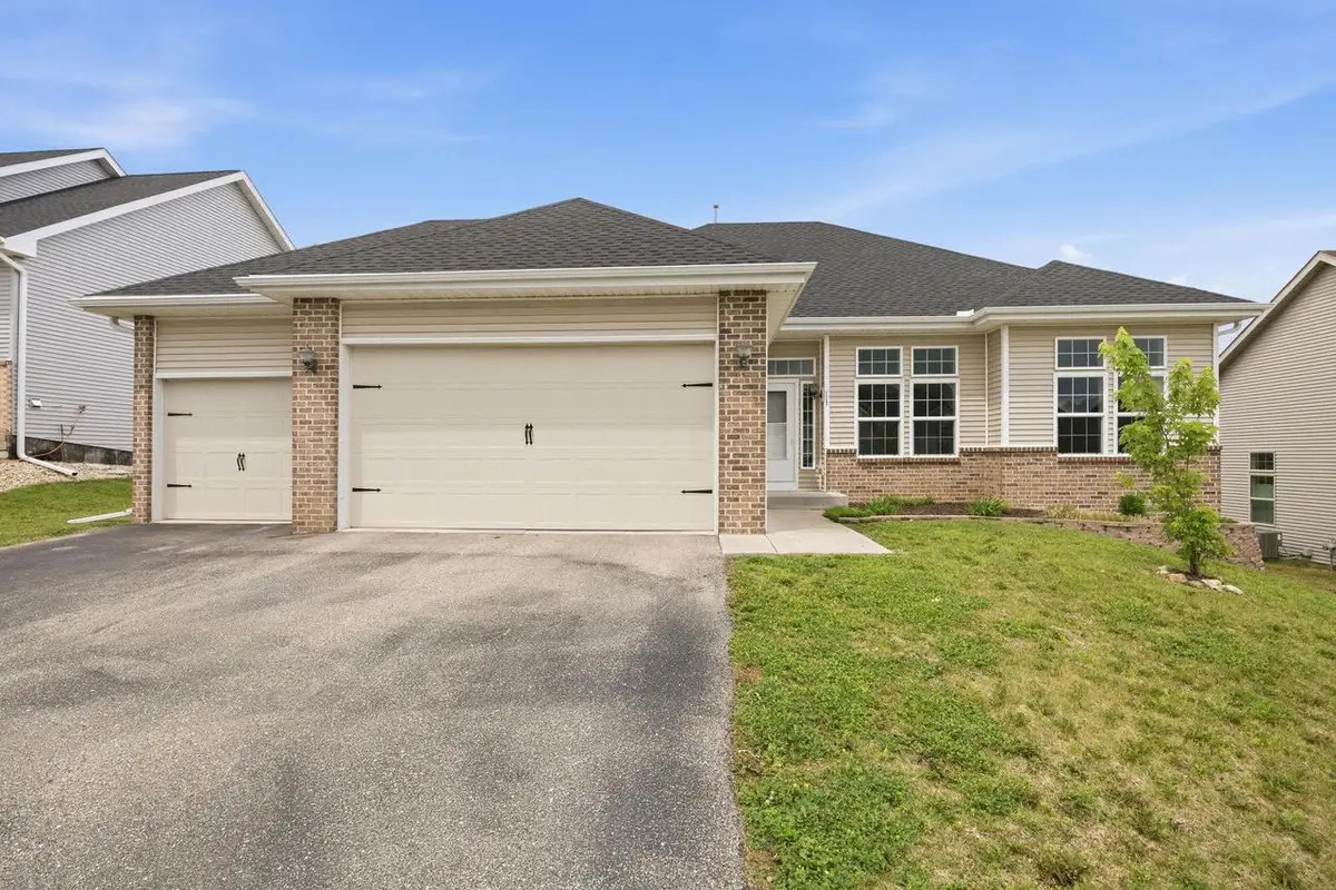 11339 N Crestwood Drive, Edgerton, WI 53534 - #1