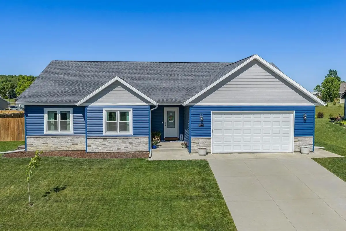 2055 Willow Run, Reedsburg, WI 53959 - #1