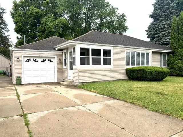 1402 Bennett Street, Janesville, WI 53545 - #1