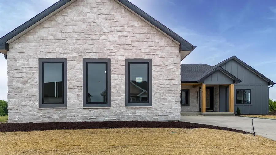 635 Rustic Rise Way, Verona, WI 53593 - #2