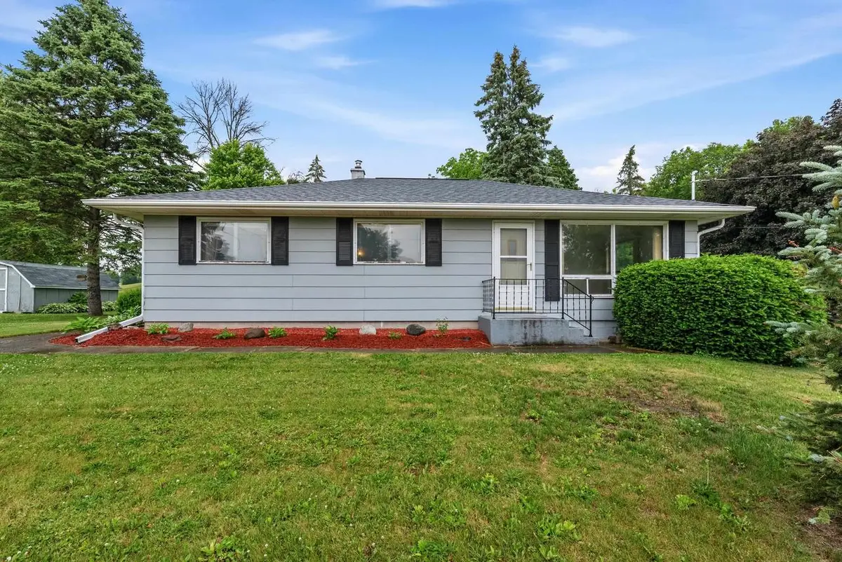 N8236 WI 33 Road, Beaver Dam, WI 53916 - #1