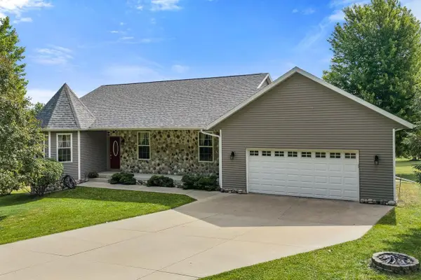 W10180 Tesser Trail, Portage, WI 53901