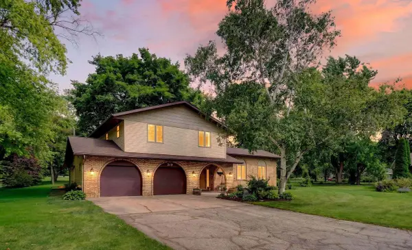 319 Fairway Drive, Columbus, WI 53925