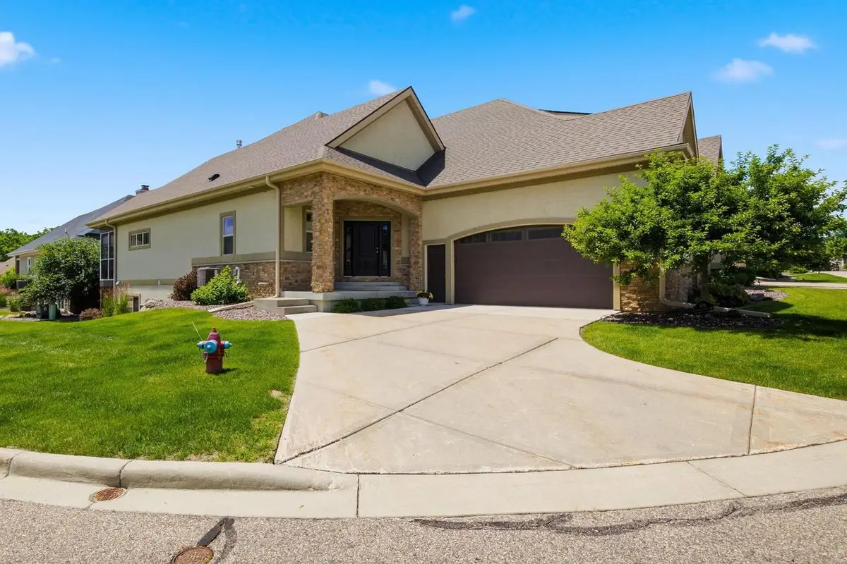 905 Castle Stone Pass, Verona, WI 53593 - #1
