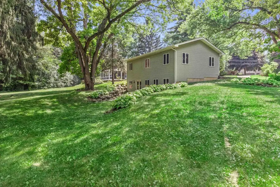 5620 Harris Circle, Fitchburg, WI 53575 - #3