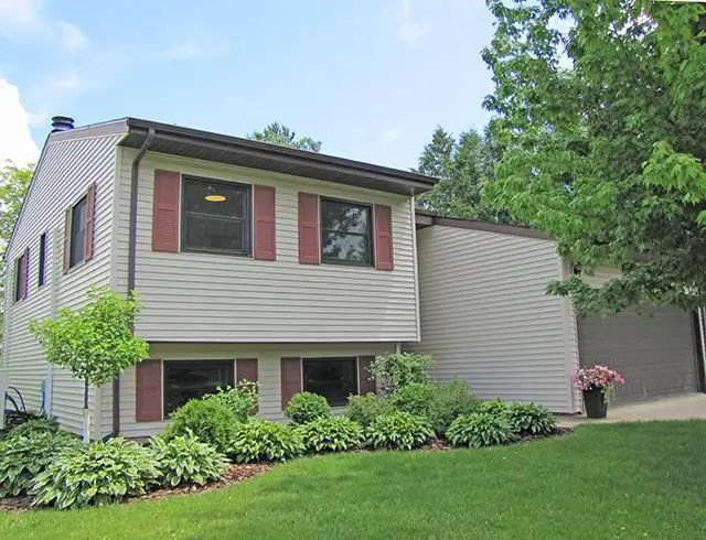 1465 Country Club Court, Platteville, WI 53818 - #2