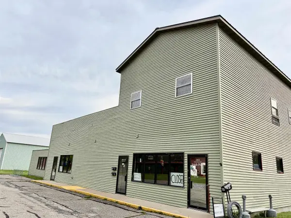 302 Railroad Street, Elroy, WI 53929