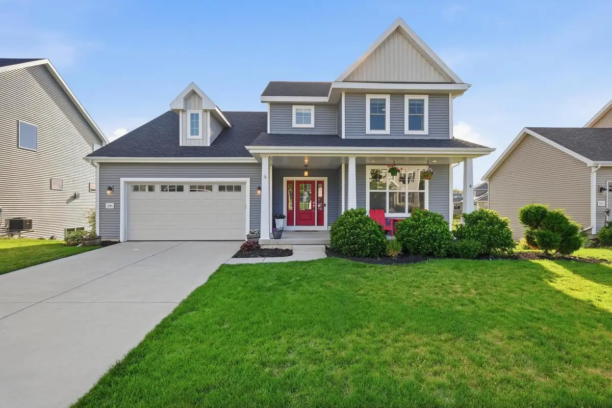 5326 N Peninsula Way, McFarland, WI 53558 - #1