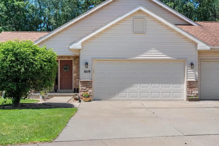 1019 21st Street, Prairie Du Sac, WI 53578 - #2