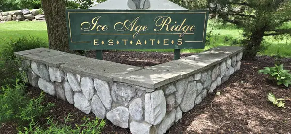 2 Snowflake Court, Madison, WI 53719