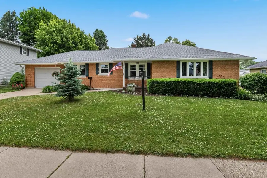 809 Grove Street, Beaver Dam, WI 53916 - #2