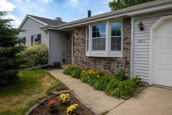 4211 Wilshire Lane, Janesville, WI 53546