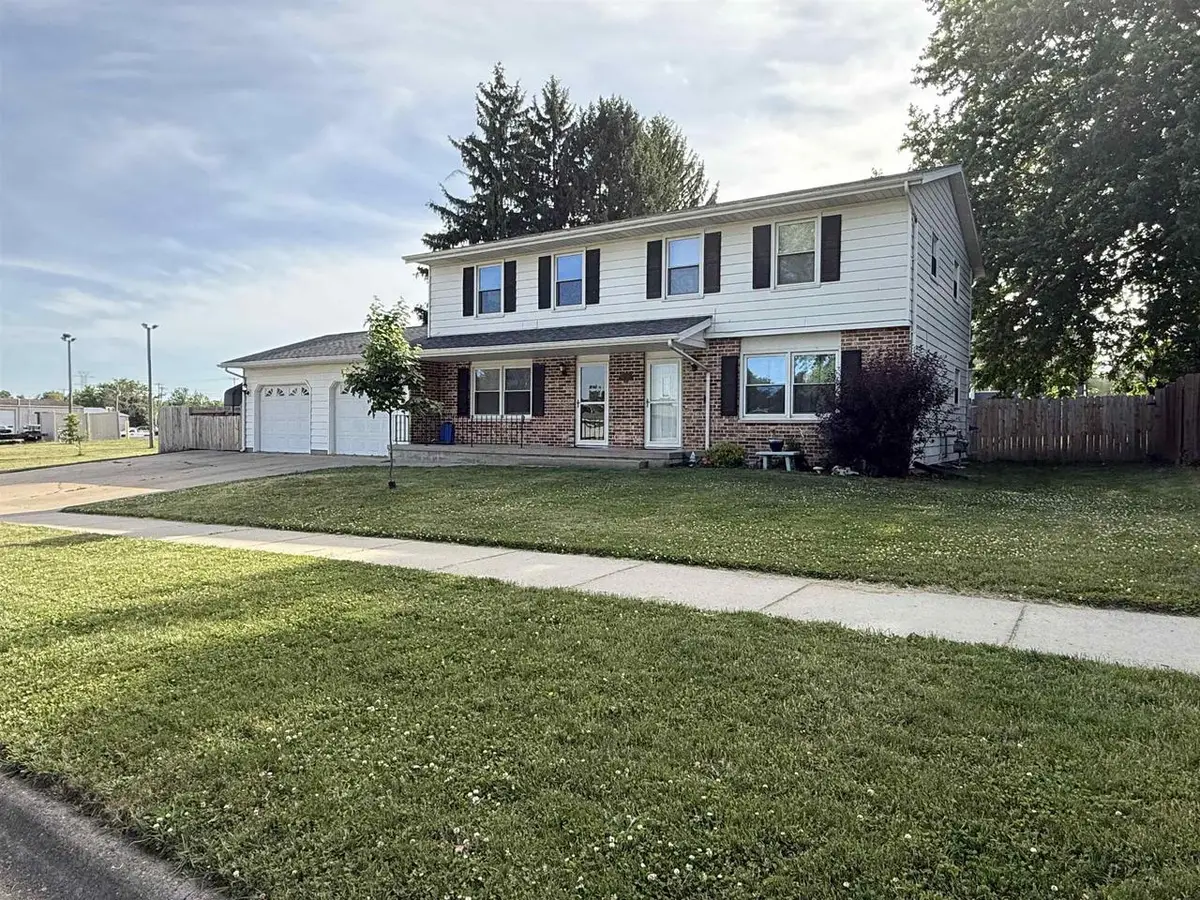 201-203 N Marion Avenue, Janesville, WI 53548 - #1