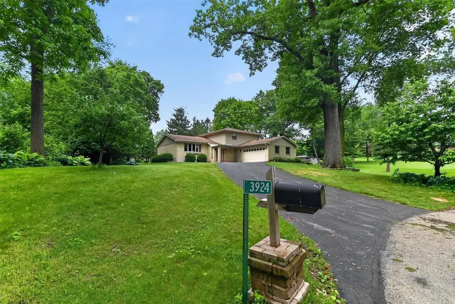 3924 S Meadow Drive, Middleton, WI 53562 - #2