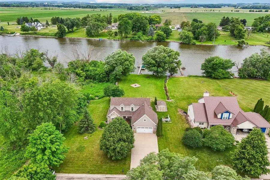 1085 Hillebrand Drive, Jefferson, WI 53549 - #3