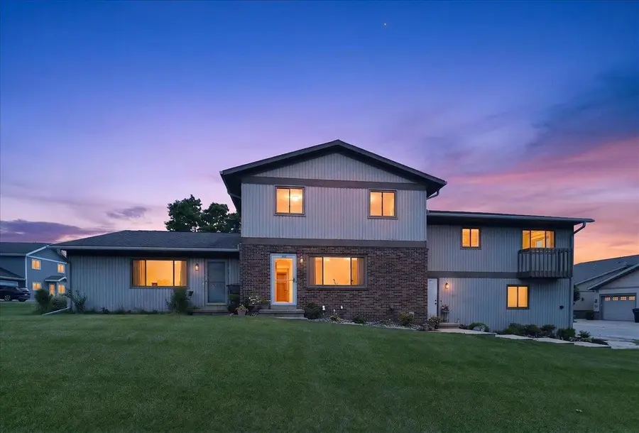 1909 Fox Run, Mount Horeb, WI 53572 - #2