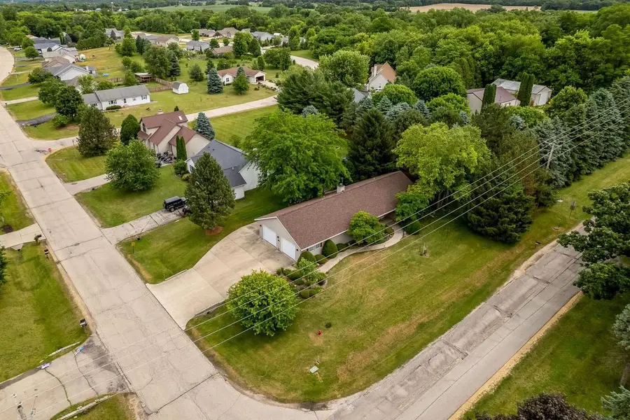 535 Danielson Drive, Darien, WI 53114 - #3