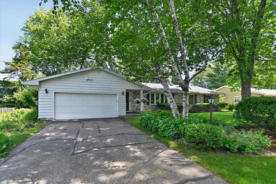 3306 Kingston Drive, Madison, WI 53713 - #2