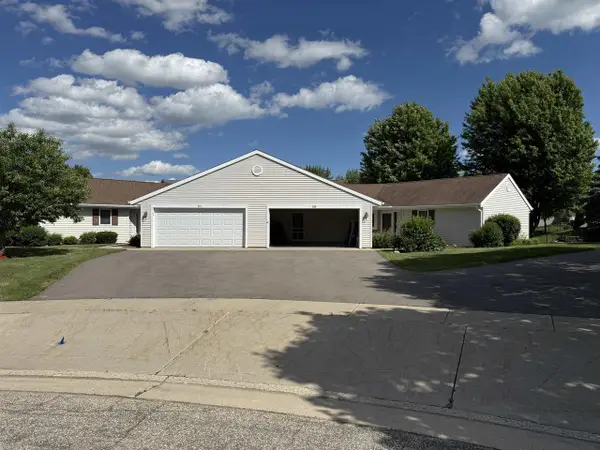 109 Elizabeth Court, Deerfield, WI 53531