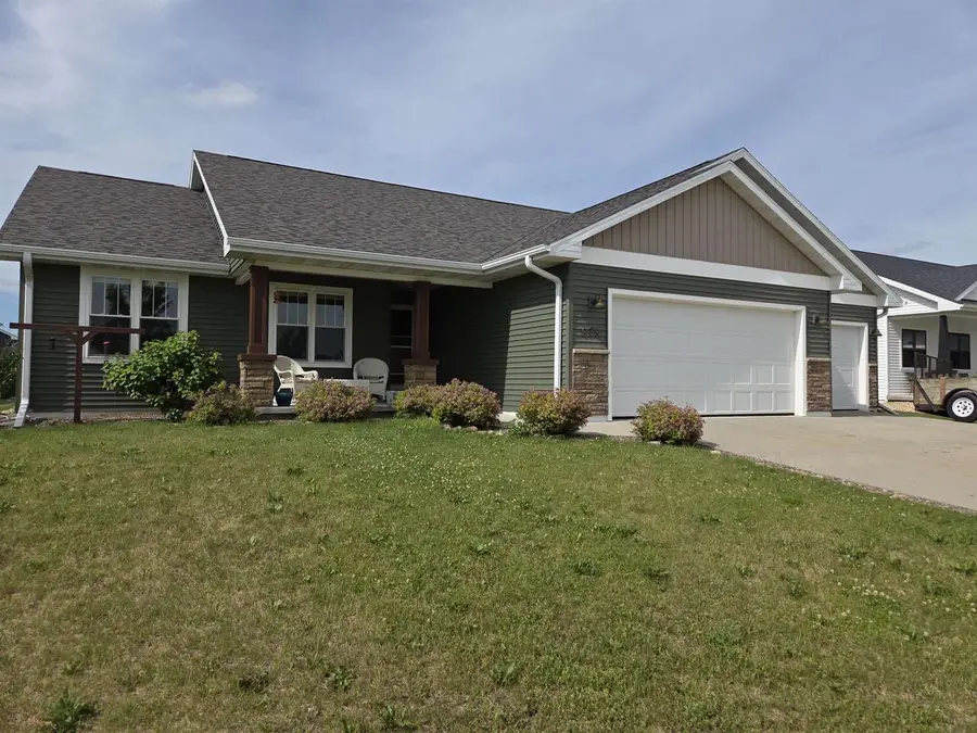 678 Westfield Avenue, Evansville, WI 53536 - #2