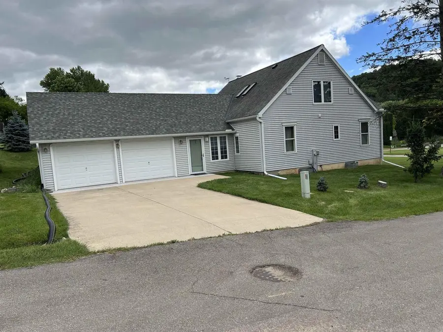 1360 W Seminary Street, Richland Center, WI 53581 - #2