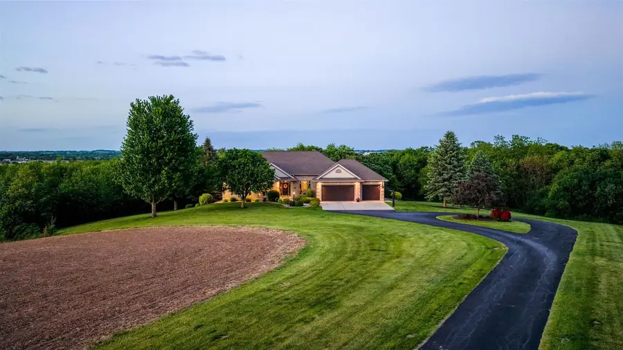 6128 Imperial Drive, Waunakee, WI 53597 - #3