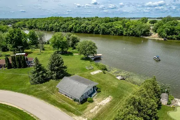 9093 N Arrowhead Shores Road, Edgerton, WI 53524
